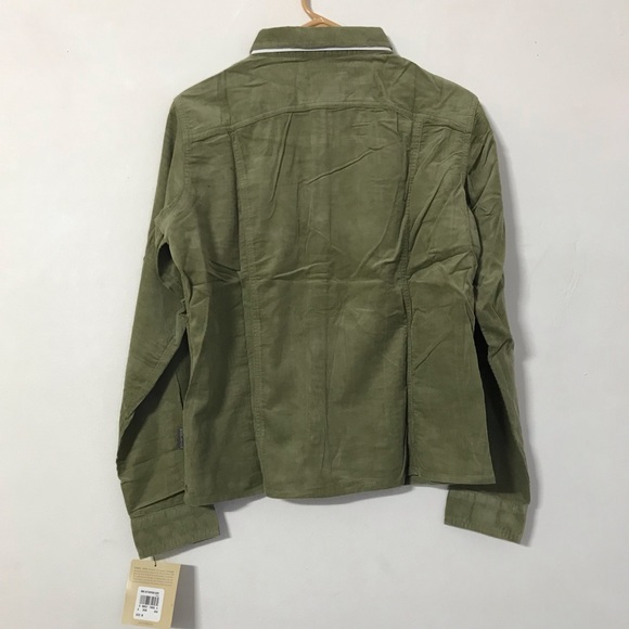 Brand new Woolrich khaki green corduroy button down shirt - Picture 3 of 3